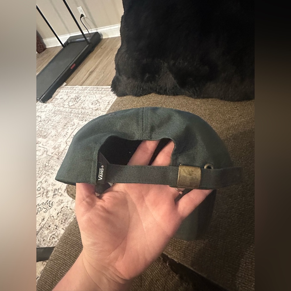 Hat - Picture 2 of 3